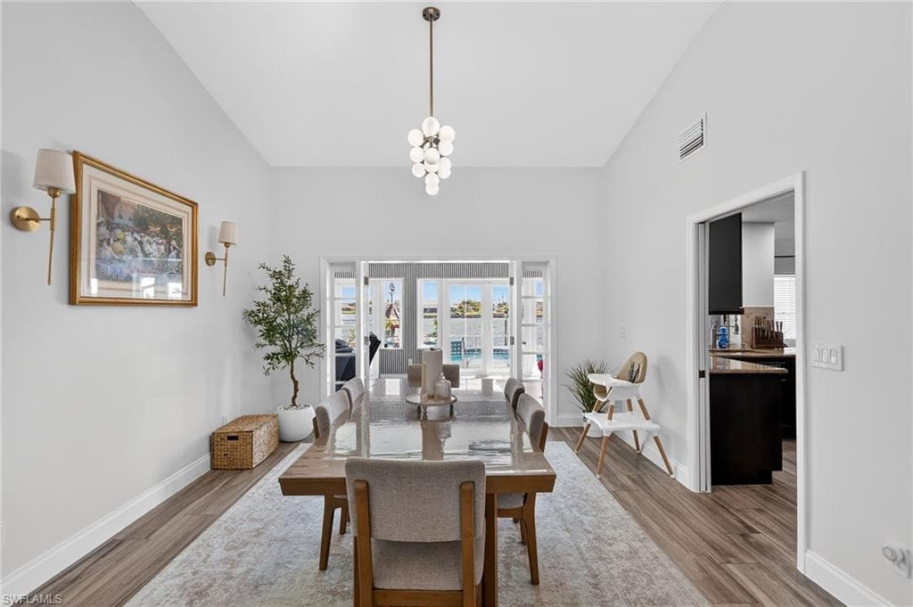 29 SE 10th AVE-13