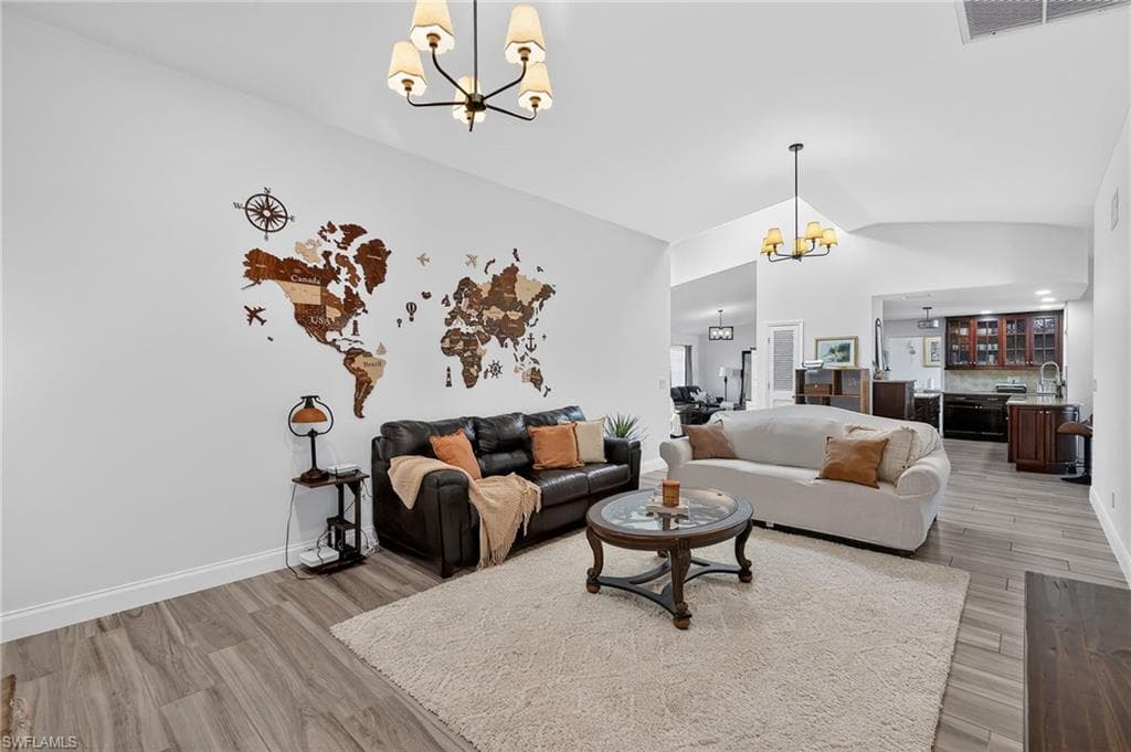 29 SE 10th AVE-10