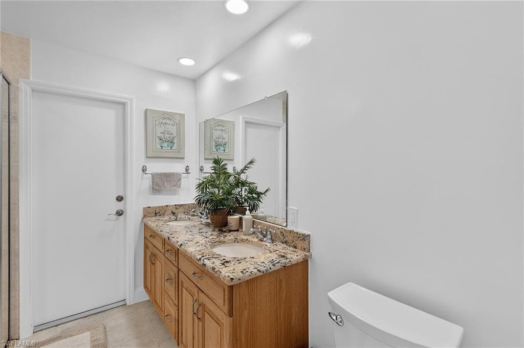 29 SE 10th AVE-30