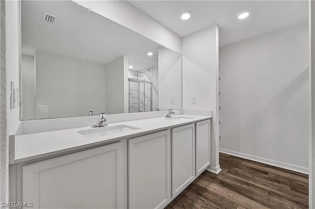 852 Franklin CT-9