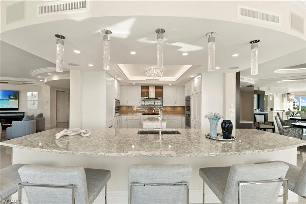 13665 Vanderbilt DR 701-14