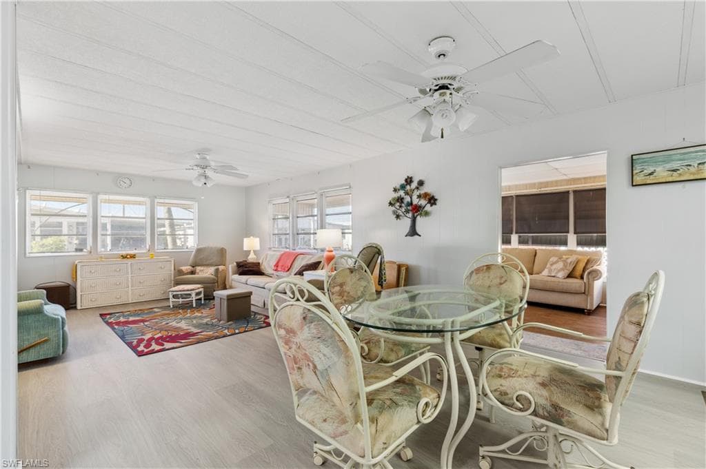 3373 Rainbow LN-7
