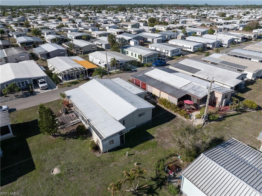 3373 Rainbow LN-39