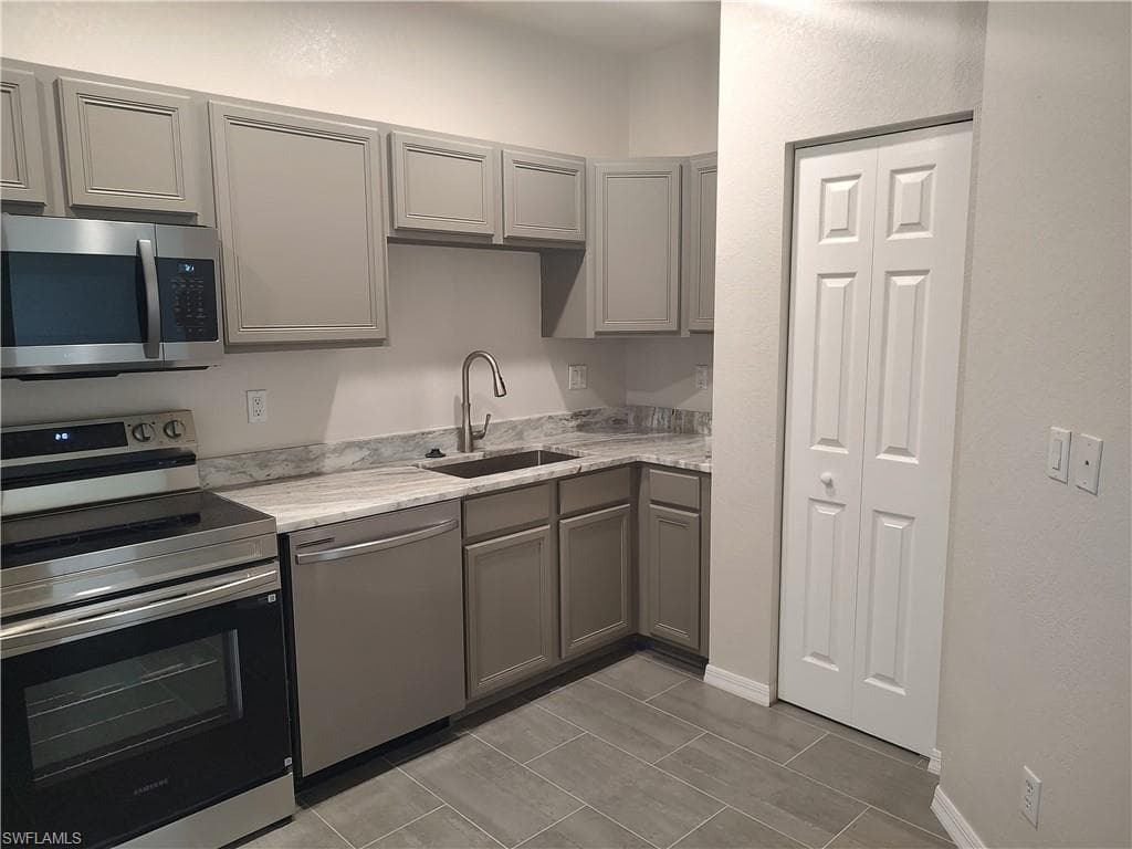 2434 Laurentina LN-6