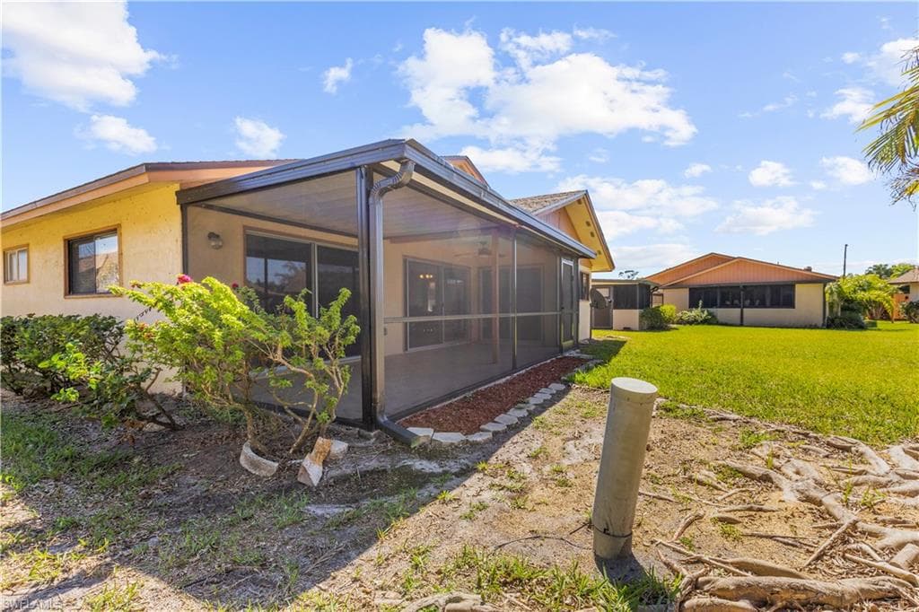 6487 Royal Woods DR-33