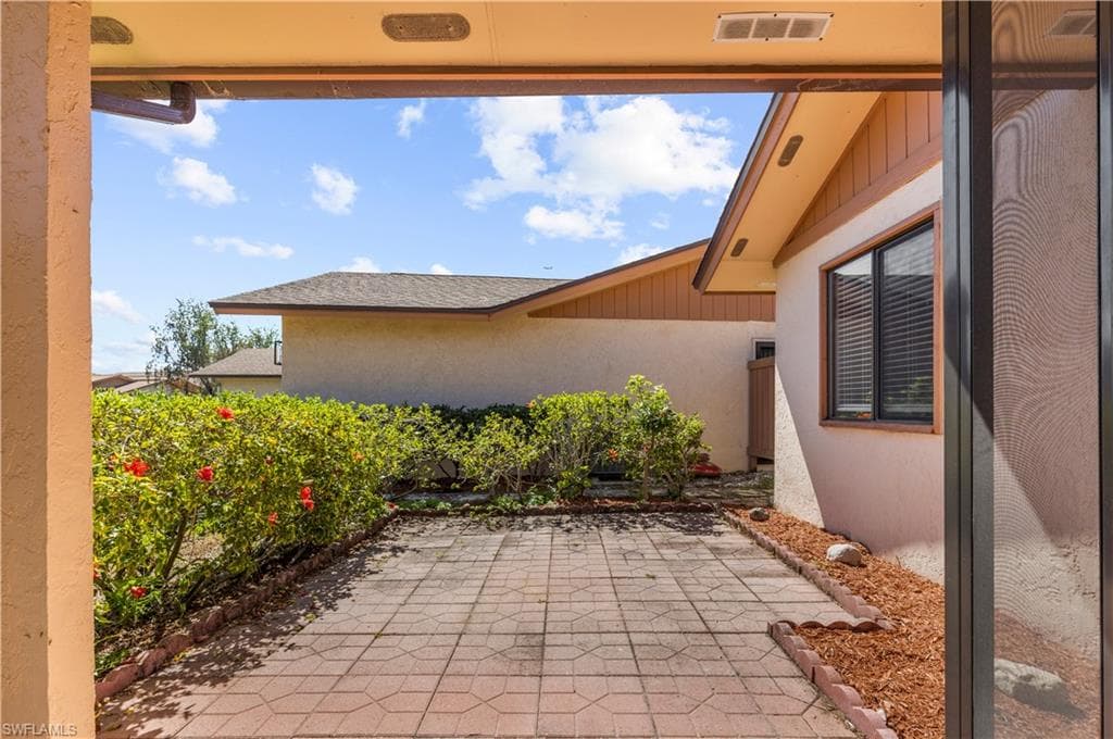 6487 Royal Woods DR-8