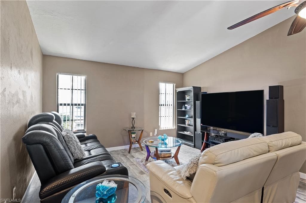 241 Connecticut AVE-15