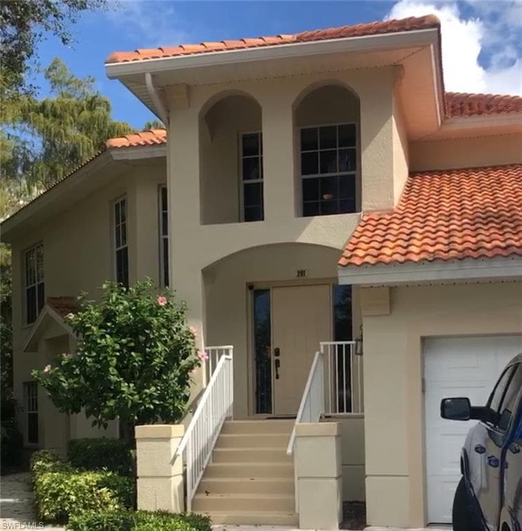 1061 Egrets Walk CIR 201-1