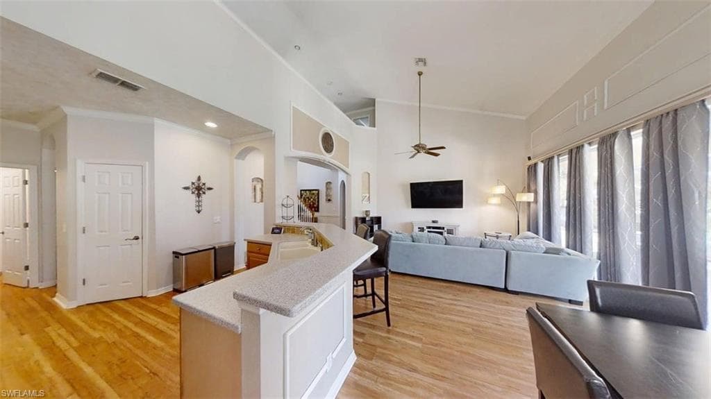 138 Burnt Pine DR-3