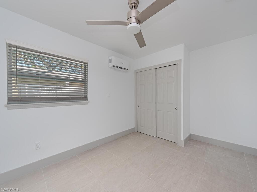 2836 Bayview DR-6