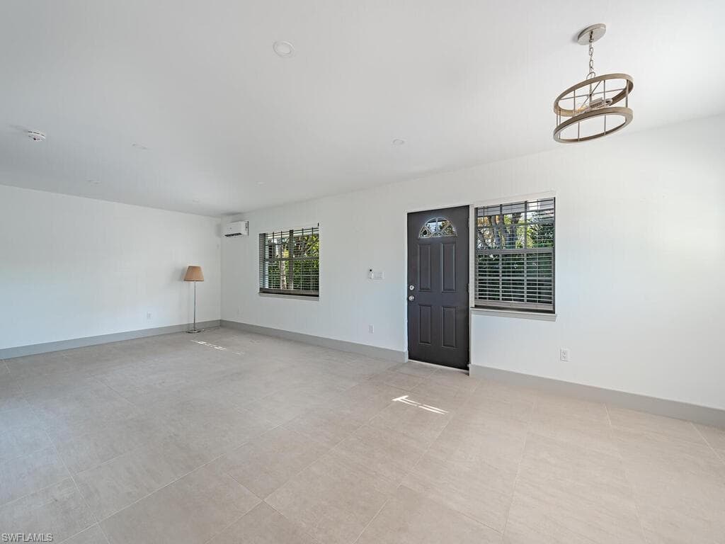 2836 Bayview DR-3