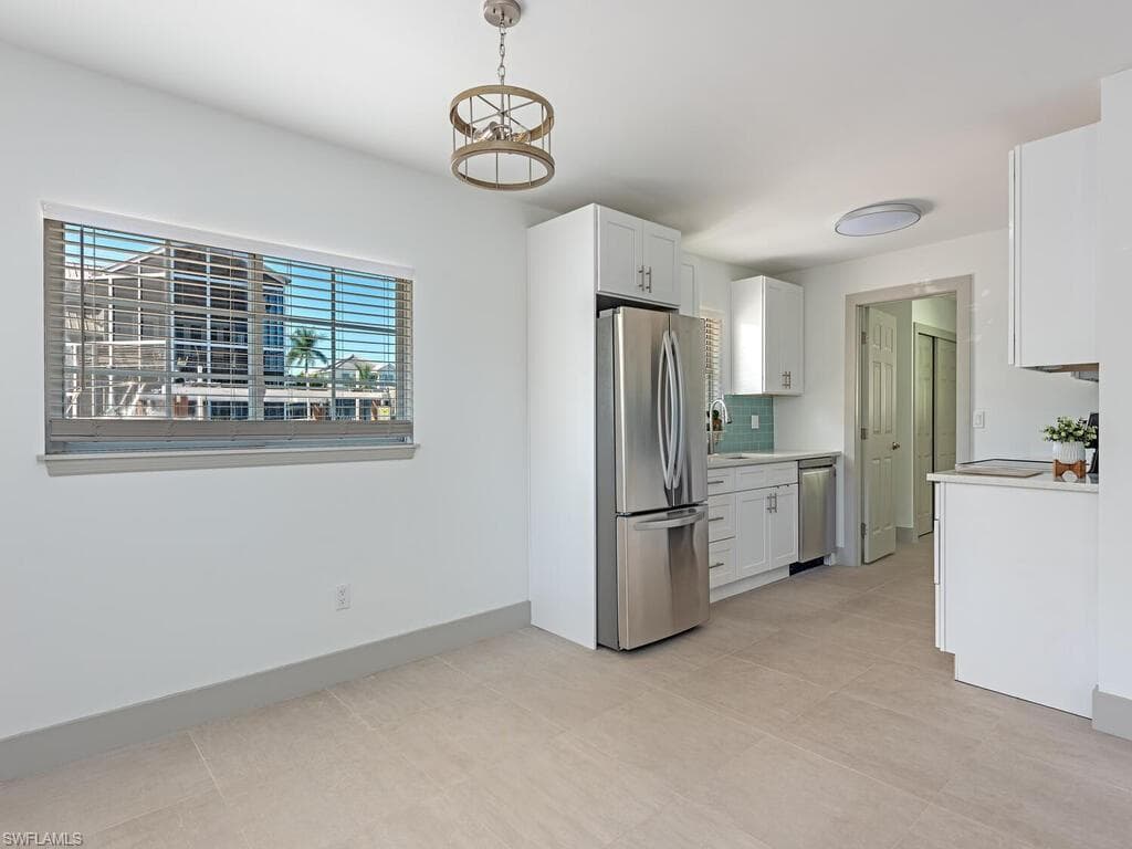 2836 Bayview DR-5
