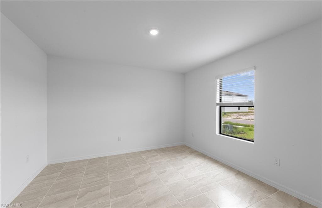 274 Silent Lake DR-9