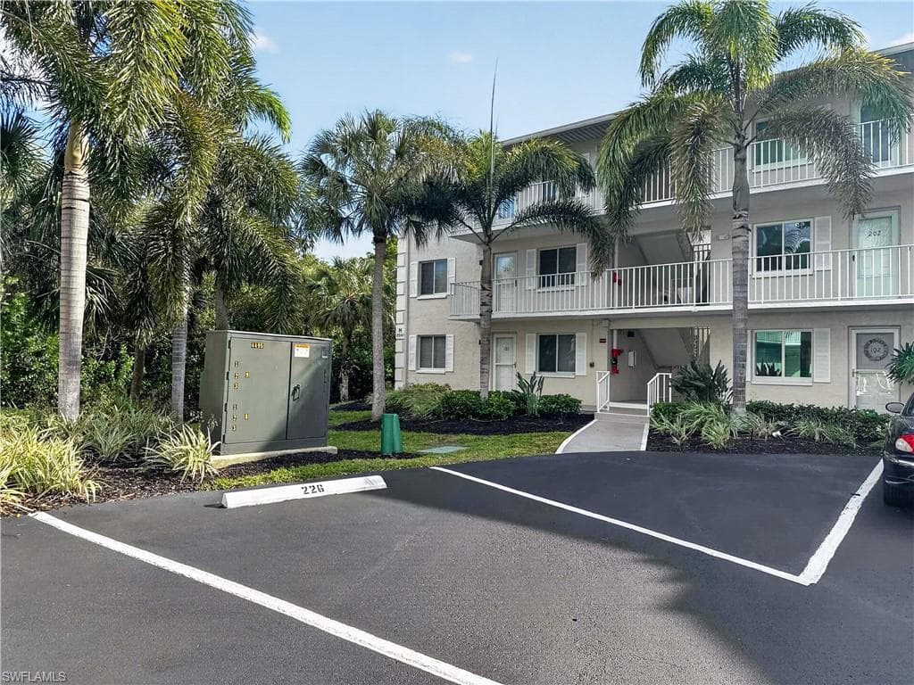 3041 Sandpiper Bay CIR H201-2