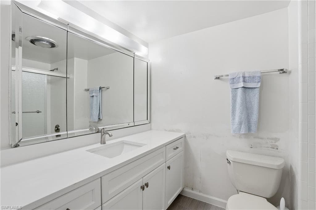 7146 Estero BLVD PH14-27
