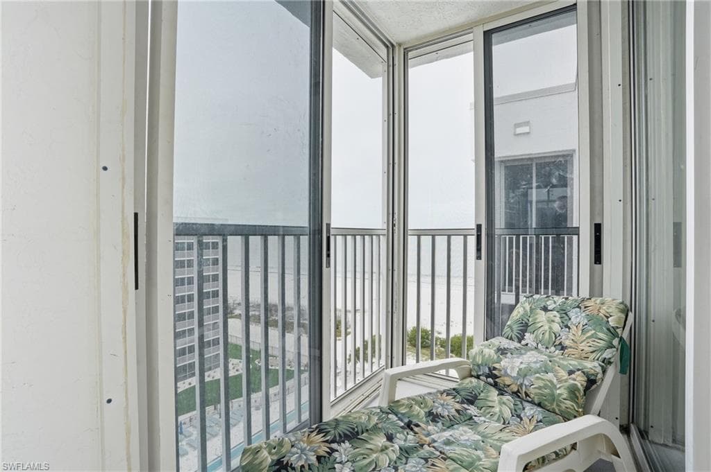 7146 Estero BLVD PH14-33