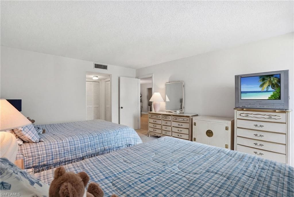 7146 Estero BLVD PH14-18