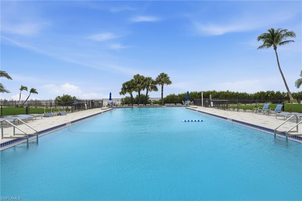 7146 Estero BLVD PH14-37