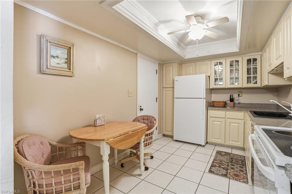 7146 Estero BLVD PH14-11