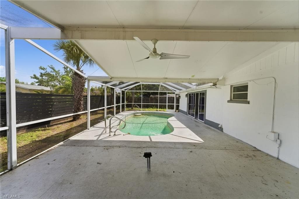 1637 Winkler AVE-32