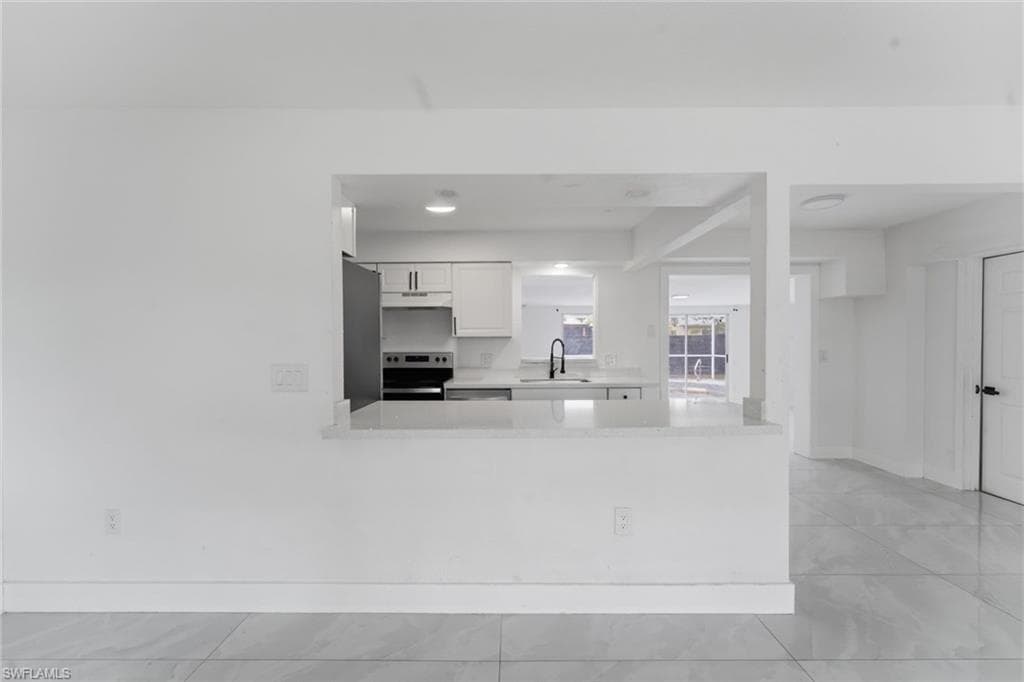 1637 Winkler AVE-9