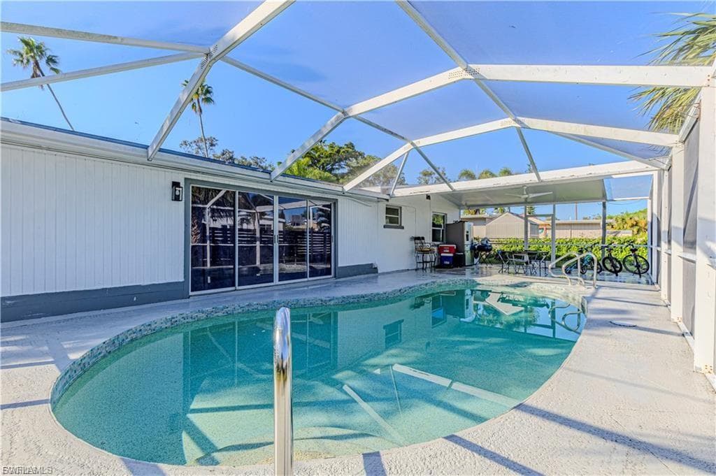 1637 Winkler AVE-34