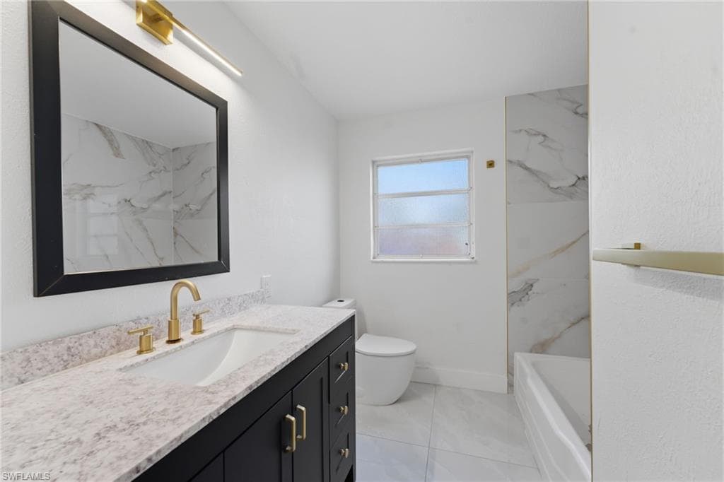1637 Winkler AVE-19