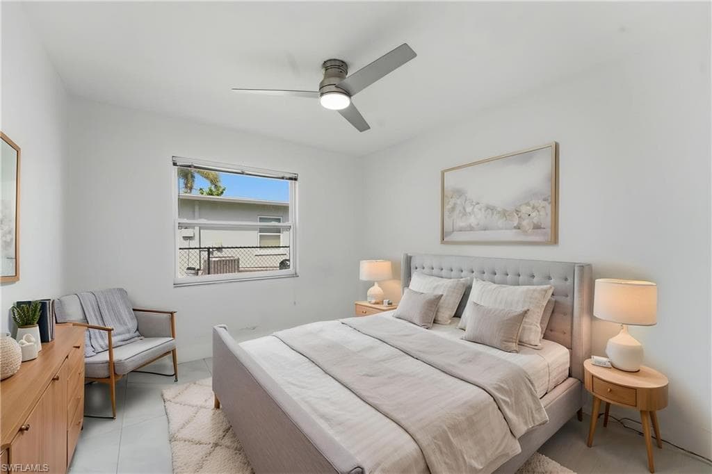 1637 Winkler AVE-21