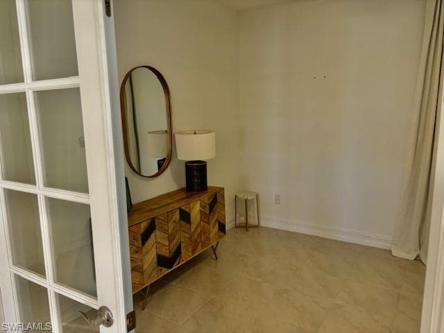28318 CAPTIVA SHELL LOOP-5