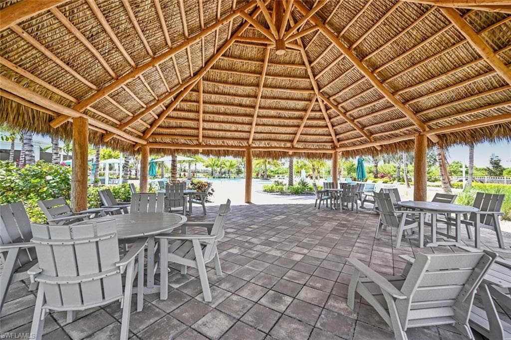 28318 CAPTIVA SHELL LOOP-33