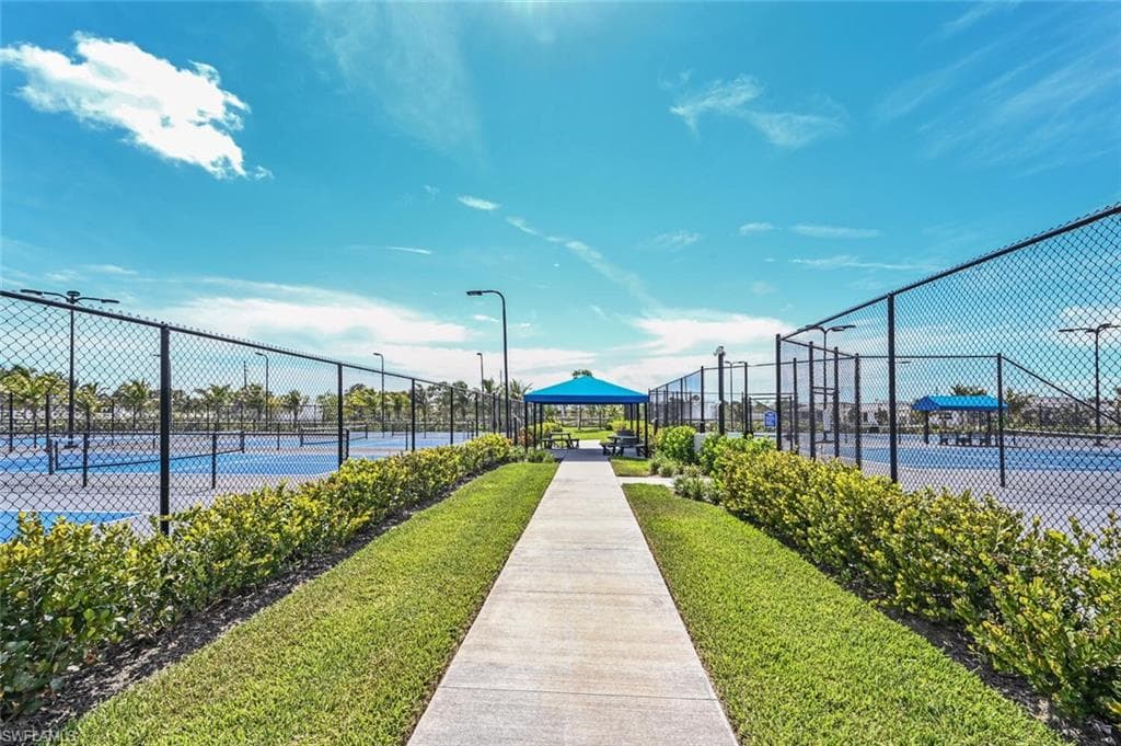 28318 CAPTIVA SHELL LOOP-35