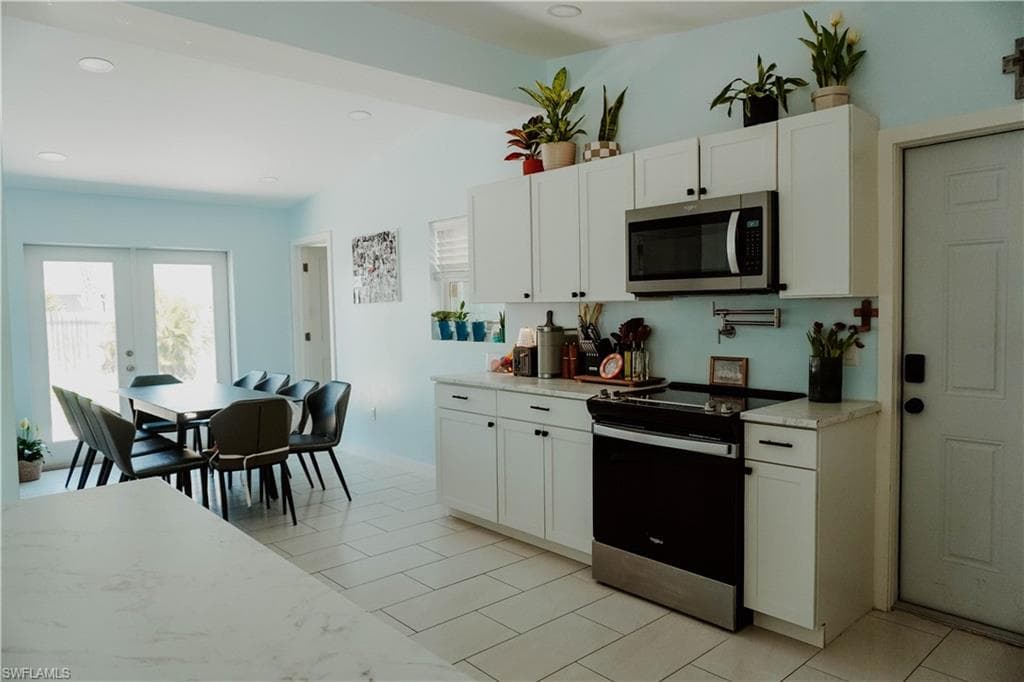 149 Hibiscus DR-11