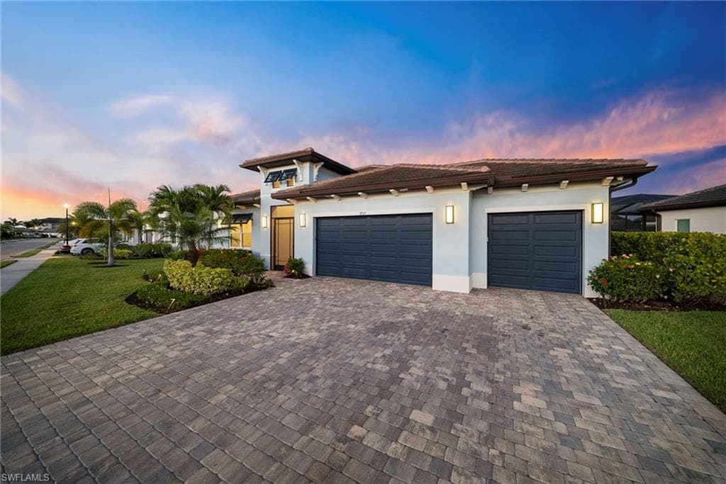 3721 Sapphire Cove CIR-17