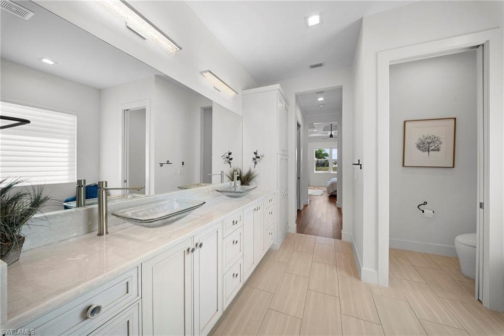 3721 Sapphire Cove CIR-28