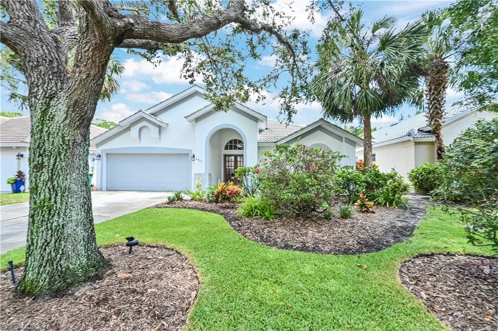 6453 Autumn Woods BLVD-3