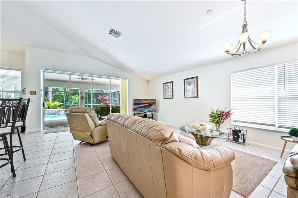 6453 Autumn Woods BLVD-14