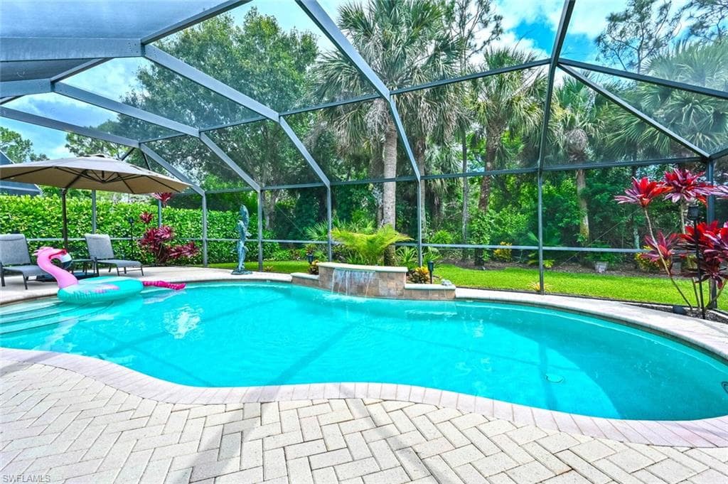 6453 Autumn Woods BLVD-18