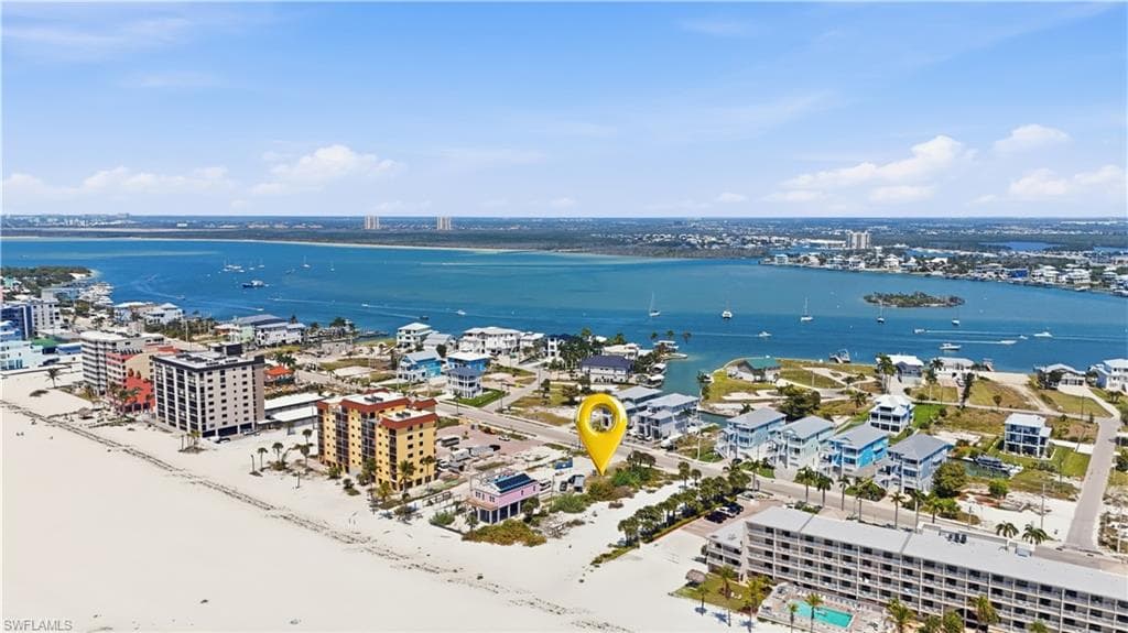 626 Estero BLVD-10