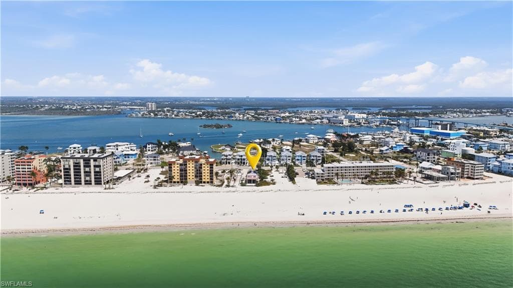 626 Estero BLVD-11