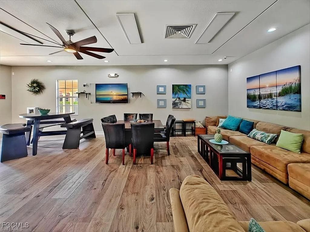 1141 Van Loon Commons CIR 102-13
