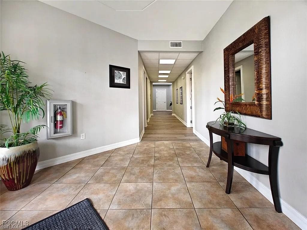 1141 Van Loon Commons CIR 102-11