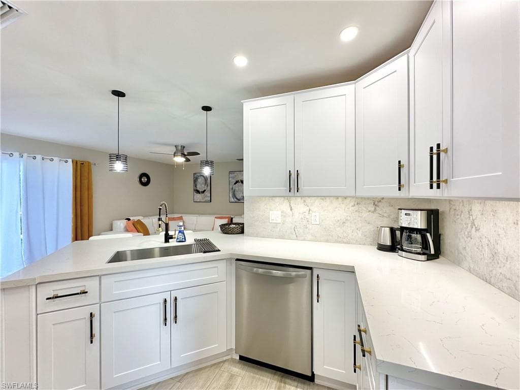 3639 Kent DR-17