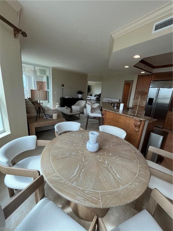 285 Grande WAY 701-12