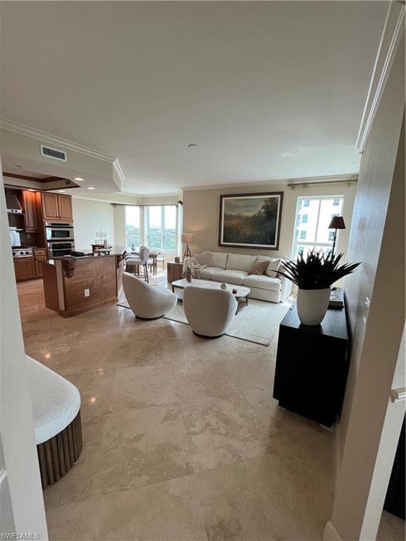 285 Grande WAY 701-9