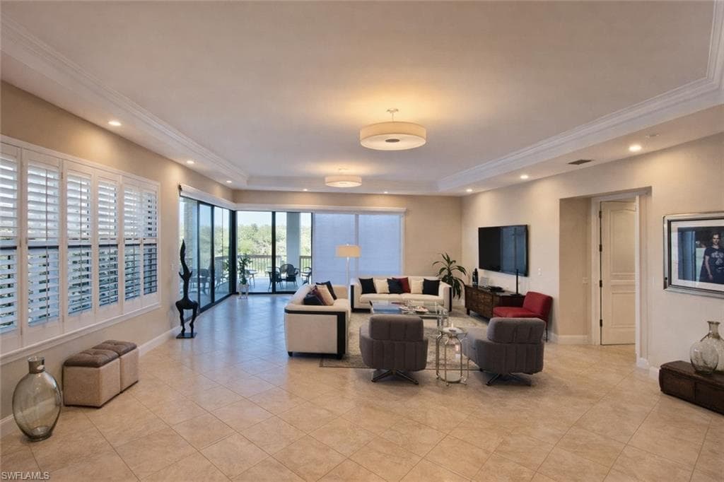 2547 Marquesa Royale LN 3-201-4