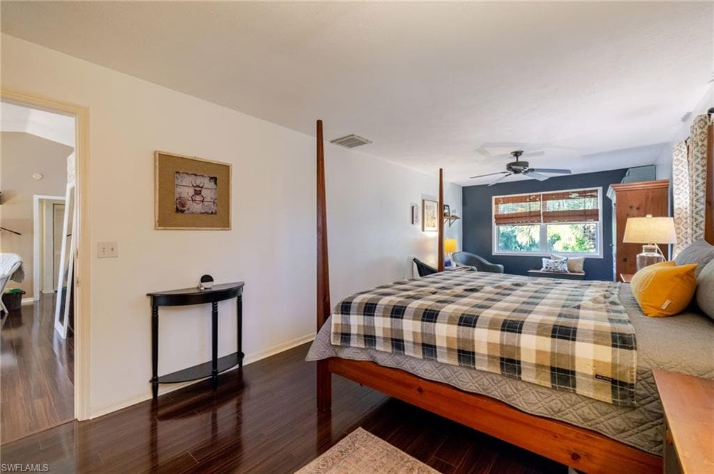 4730 Pembrooke LN-23