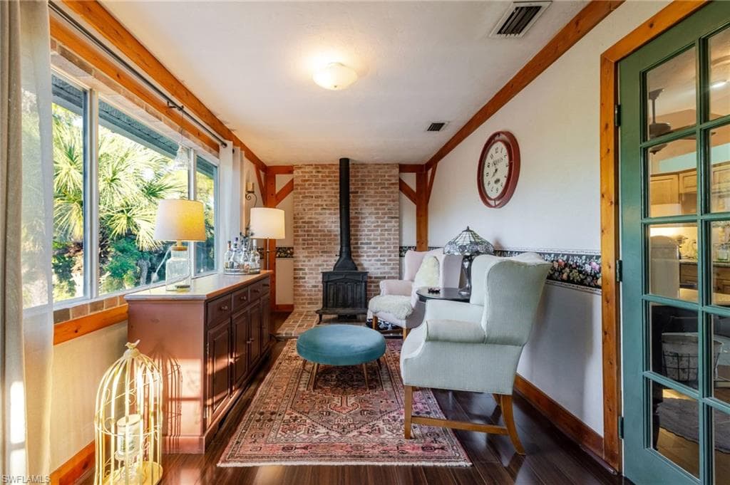 4730 Pembrooke LN-27