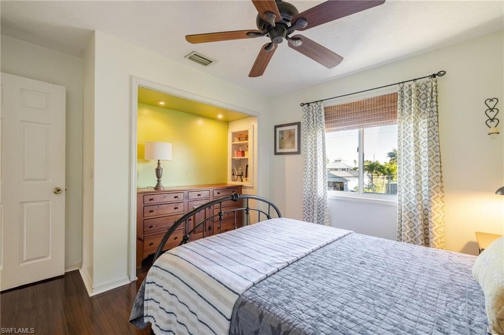 4730 Pembrooke LN-17