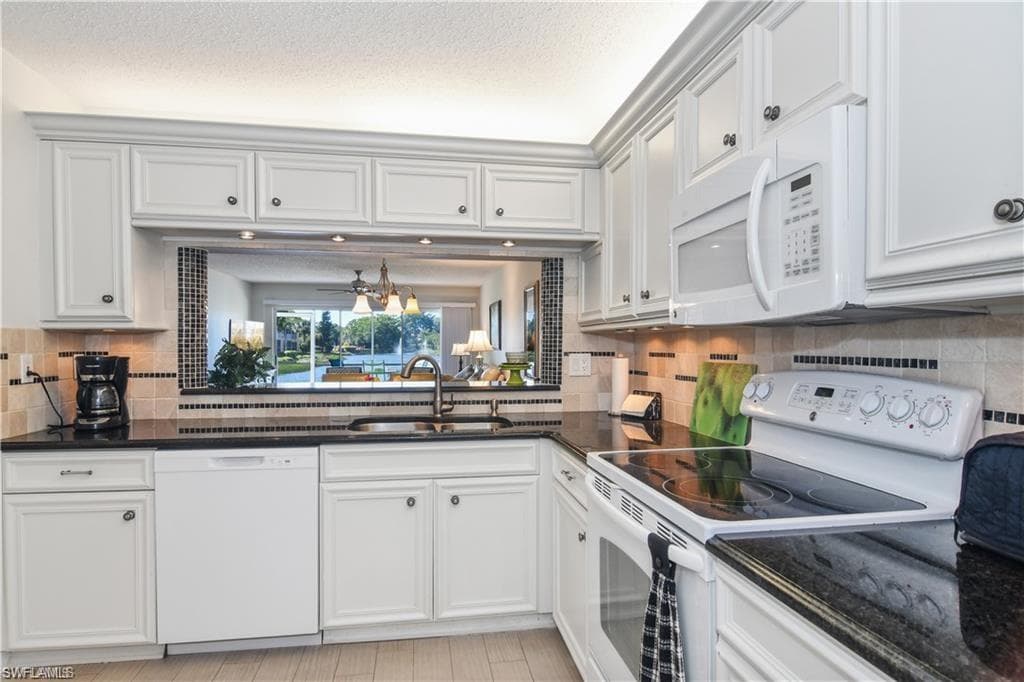 1250 Yesica Ann CIR E102-7