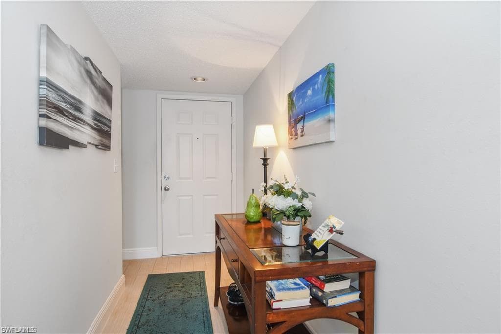 1250 Yesica Ann CIR E102-3